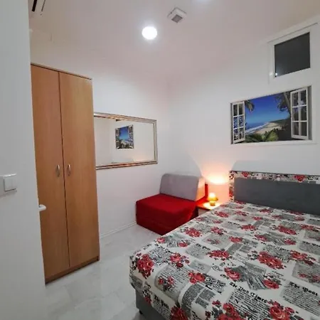 Josse Apartment *